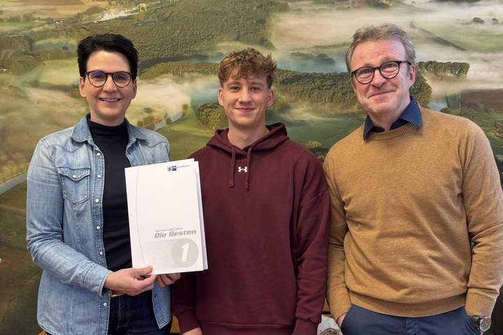 IHK Nord Westfalen lobt Ausbildungsleistung der Landschaftsagentur Plus