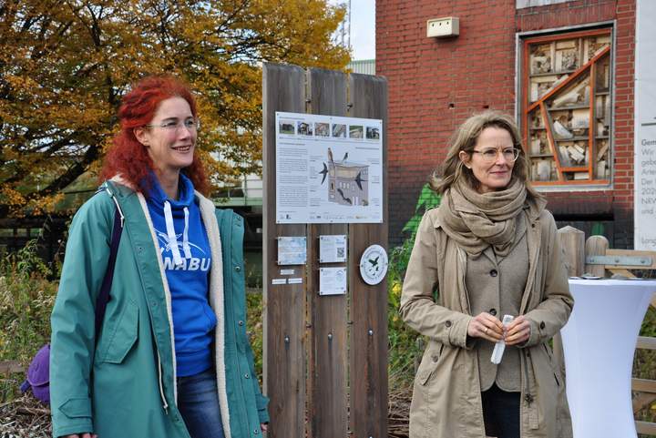 Manuela Menn (NABU NRW) und Nicole Büsing (Landschaftsagentur Plus)