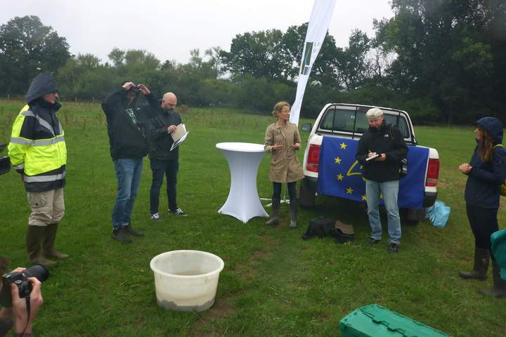Nicole Büsing mit Medienvertretern Nicole Büsing mit Medienvertretern
